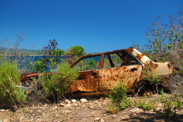 rusty car