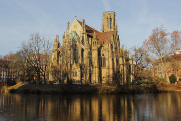 Obraz premium Feursee lake and church in Stuttgart