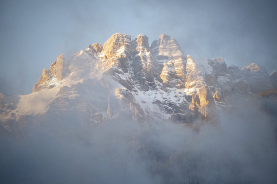 Felsen Gipel Alpen  Winter