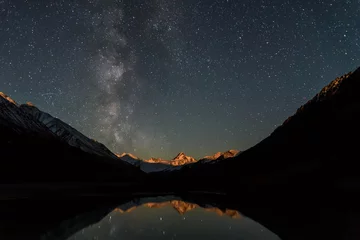 Papier Peint photo Nuit star voie lactée lac montagnes réflexion ciel nuit