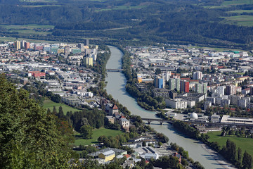 Fototapeta premium Der Inn bei Innsbruck