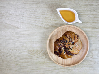 Red bean bread With honey Put on a wooden table