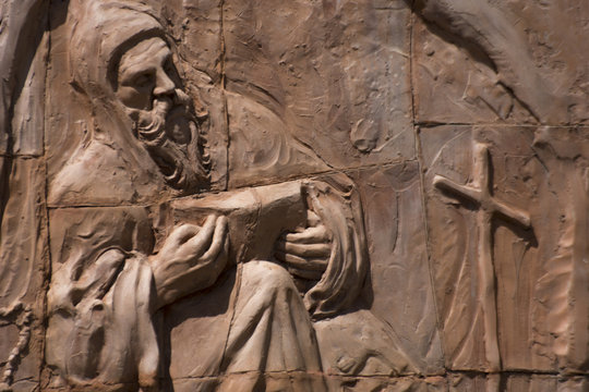 Close-up of the Violi sculptors' sculpture in Italy