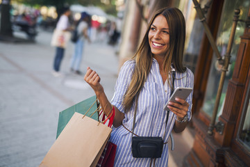 Tourist girl in shopping