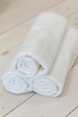 Fototapeta na wymiar white towels at interior of a sauna