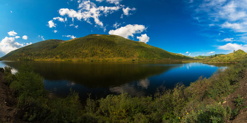 Naklejka premium Lake in the Altai Mountains, Siberia