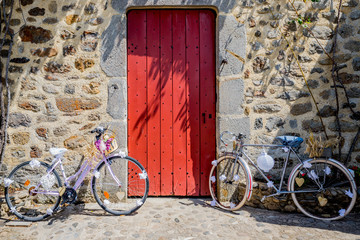 Byciclettes décorées dans le Château de Val