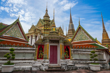 Fototapeta premium Details of pagoda at Wat Phra temple, Bangkok