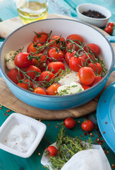 Strauchtomaten in Pfanne roesten