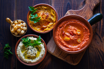different hummus bowls