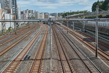 Obraz premium Railway Tracks in a City
