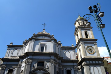 Kirche in Neapels Altstadt