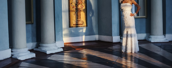 Elegant and classy wedding dress for the bride