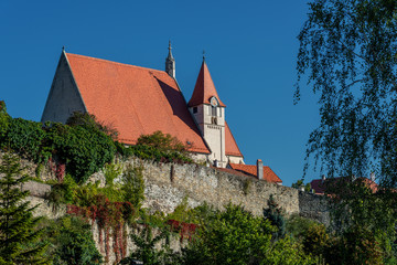 Stephanuskirche Eggenburg mit Historischer Stadtmauer