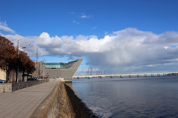 The V&A Museum from the west and the Firth of Tay, Dundee.