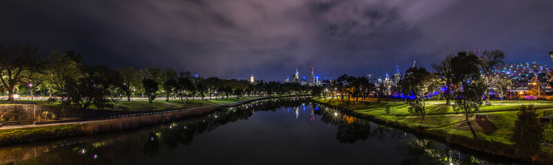 Fototapeta na wymiar Melbourne Yarra River