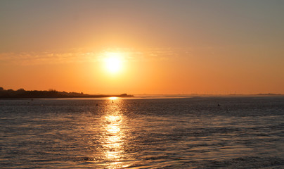 Sonnenaufgang vorm Eidersperrwerk