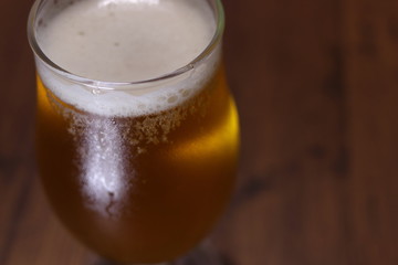 1杯のグラスのビール
