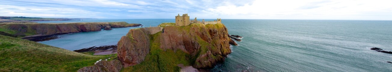 Fototapeta na wymiar Dunnottar Castle Scotland Panorama Extra Wide