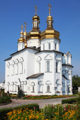 Fototapeta na wymiar White church in Tjumen, Siberia region