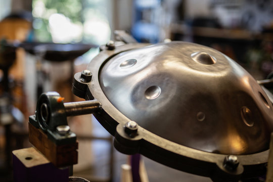 Handpan on a construction tool