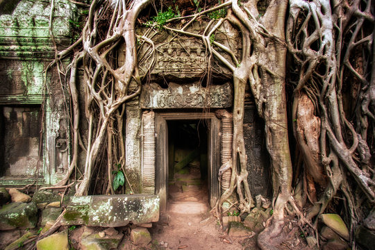 Angkor Wat Cambodia temple entrance