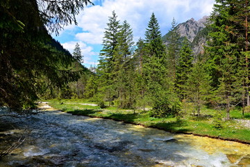 Fototapeta na wymiar Italian Dolomites - mountain stream