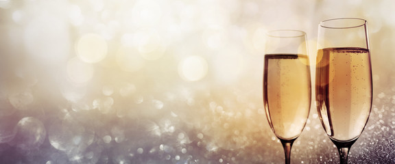 Champagne for a happy new year - obrazy, fototapety, plakaty