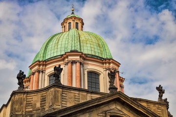 Fototapeta na wymiar Prag, Kuppel der Kreuzherrenkirche