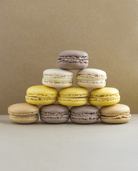 vertical stack of macaroon