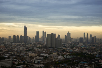 Fototapeta na wymiar cityscape building on evening skyline