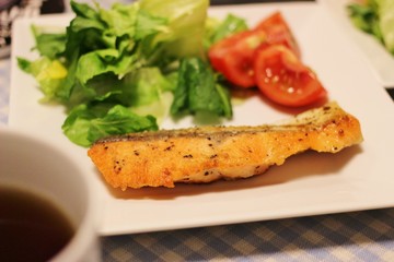 シャケのムニエル