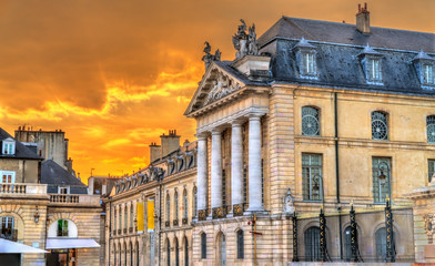 Fototapeta na wymiar Palace of the Dukes of Burgundy in Dijon, France