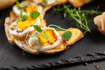 Butter croissant sandwiches