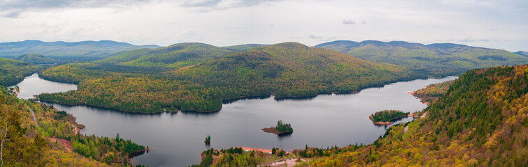 Obraz premium Riviere rouge, Park Narodowy Mont Tremblant, Góry Laurentian, Quebec, blisko Montrealu