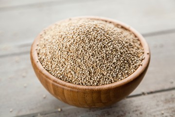 Raw quinoa seeds in a bowl