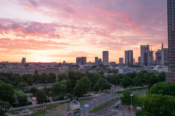Obraz premium Frankfurt am Main im Morgengrauen