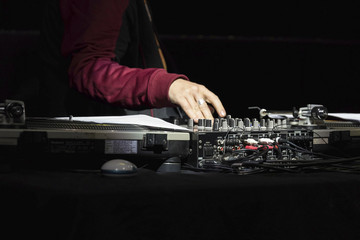 Fototapeta premium Dj pinchando música