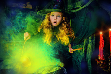 pretty cooking witch