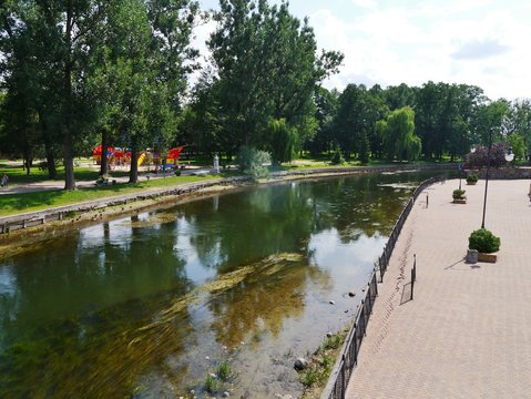 Fluss durch Pisz in Polen