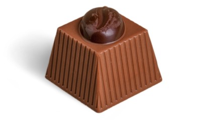 Milk chocolate candy / praline / truffle