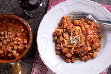 Pasta dish with beans in the sauce
  