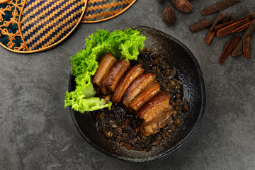 steamed pork with preserved mustard
