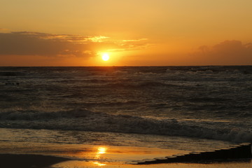 Naklejka premium Sonnenuntergang Ostsee