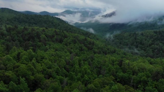 drone shots of the great smokey mountains