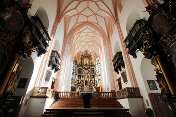 Obraz premium Die Basilika St. Michael in Mondsee im Salzkammergut.