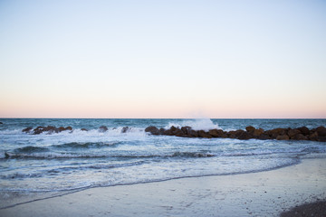 Playa en el atardecer