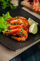 Shrimps roasted with onion, garlic and chili