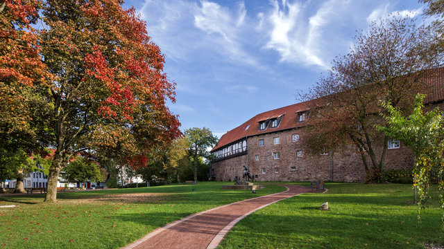 Weg zur Burg in Blomberg Ostwestfalen HD Format