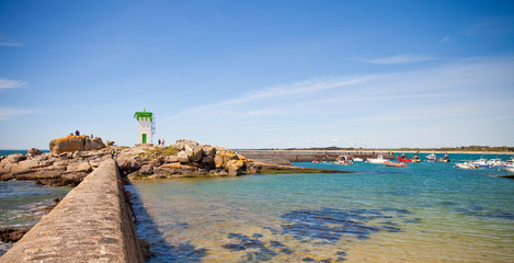 Paysage de Bretagne - Phare sur la côte bretonne